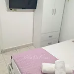 Apartment De Flores Toroni