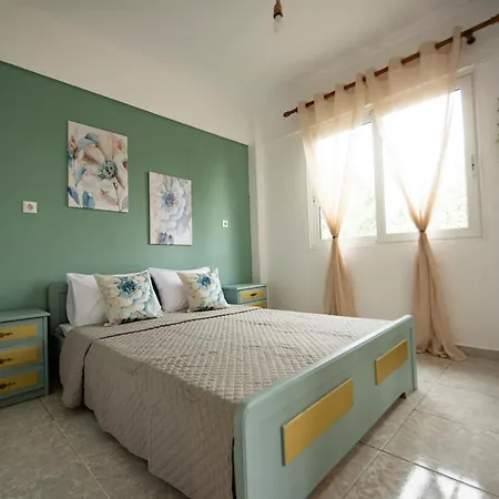 Apartment De Flores