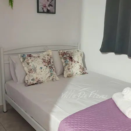 Apartment De Flores *